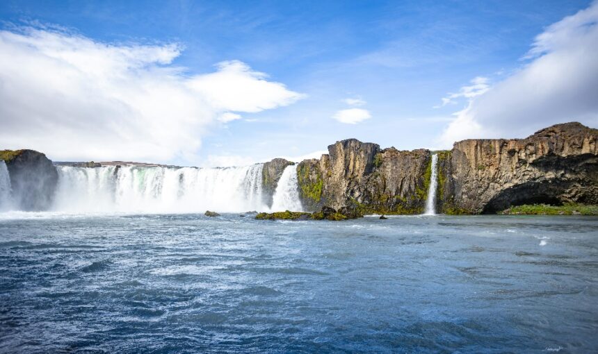Murchison Falls Waterfall