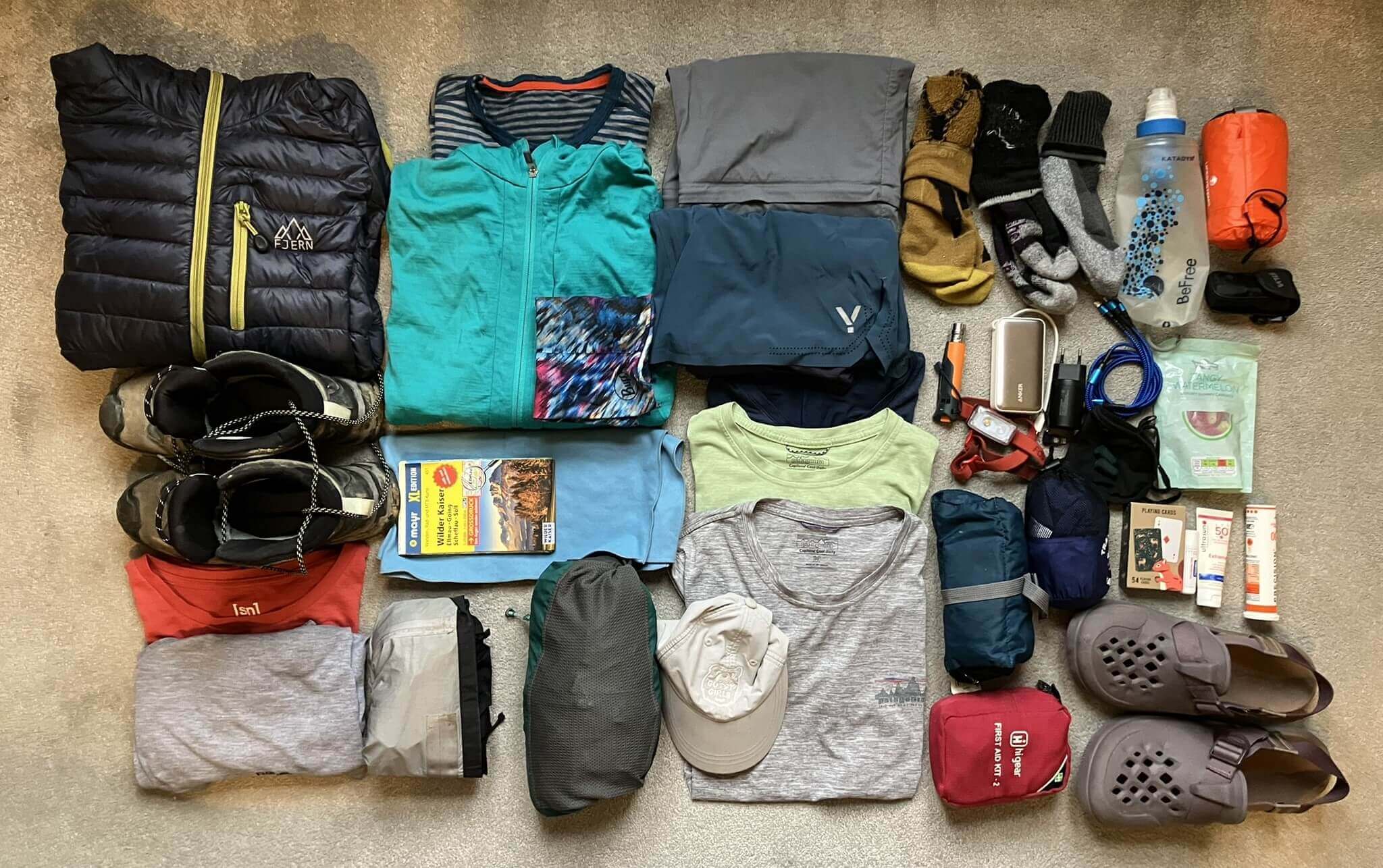 what to wear for gorilla trekking in rwanda